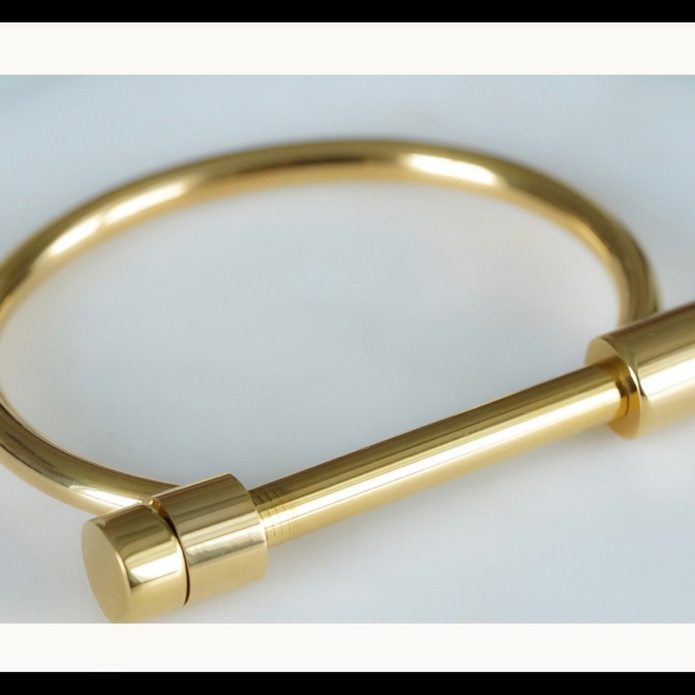 Kinsley Armelle Bar bracelet